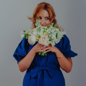 Buchet delicat de mireasă, în nuanțe de alb-ivory